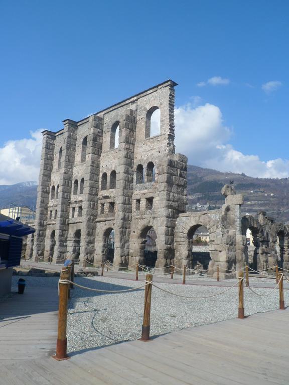 Appartamento" Le Bourg 61" Vda Cir 0208 Aosta Exterior photo